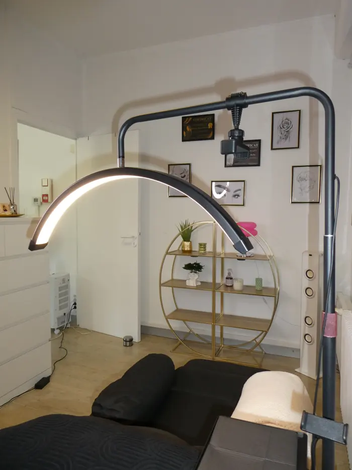 L'espace cils & sourcils de l'institut
